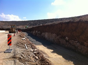 סיום חפירה לתעלה בצד ימין והכנות לתחילת ביצוע תעלה יצוקה